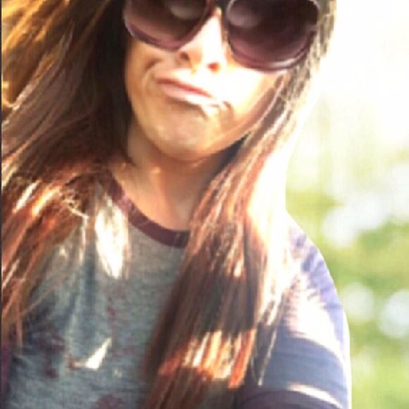 Meet your Posher, Leanne - Picture 1 of 1